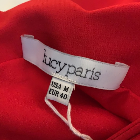 Red Scalloped Neck Flirty Dress - Picture 4 of 5